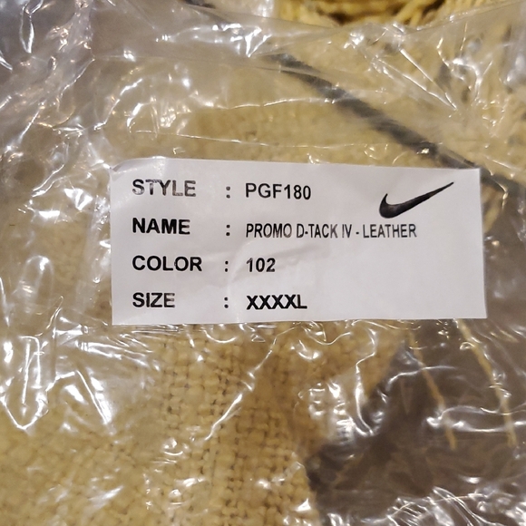 Nike Black and White NFL Equipment Gloves OL Gloves - Picture 2 of 6